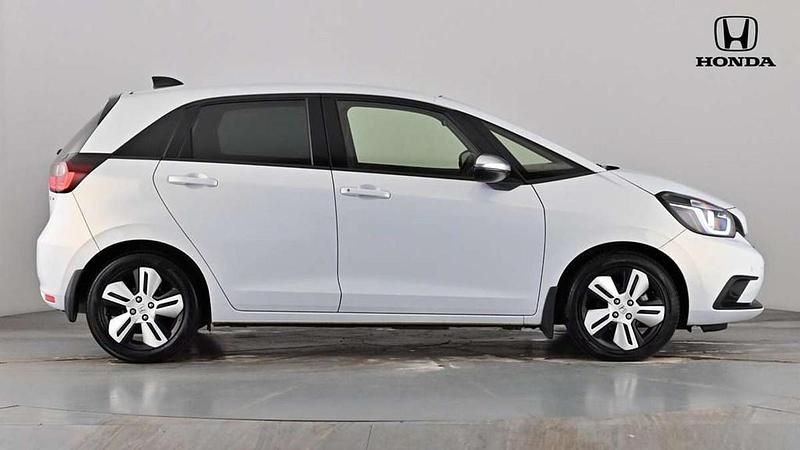 Used Honda Jazz EX 109 HP (80 kW) 2023 Premium sunlight white Hatchback
