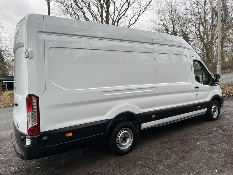 Used Ford Transit 130 HP (95 kW) 2022 White Van