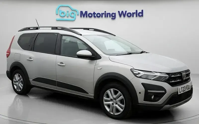 Second-hand Dacia Jogger Comfort 110 CP (80 kW) 2022 Monovolum