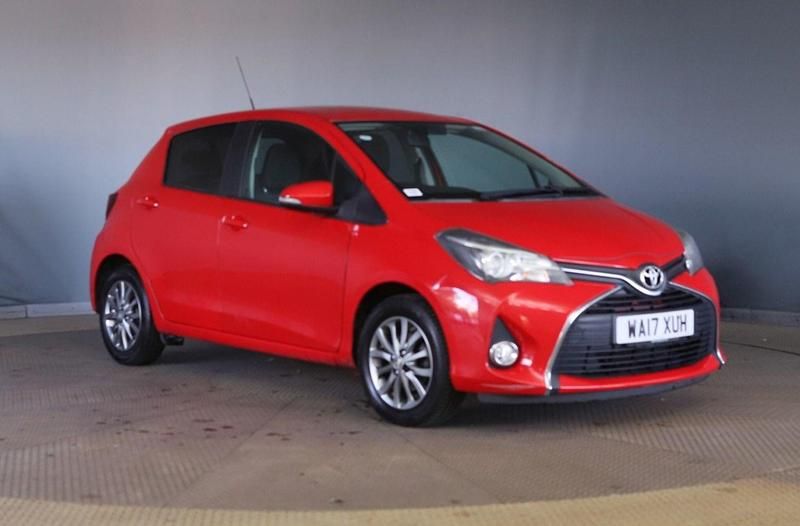 Red Used 2017 Toyota Yaris Hatchback | £6,500 (Fair price) - Image 1/4
