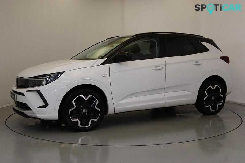 Used Vauxhall Grandland X Ultimate 128 HP (94 kW) 2022 White SUV