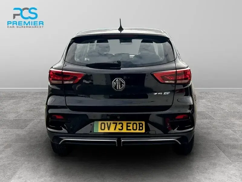 Used MG ZS SE 114 kW (156 HP) 2023 Black SUV