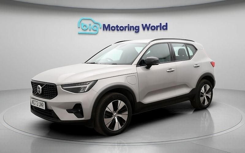 Used Volvo XC40 Plus 211 HP (155 kW) 2023 Silver SUV