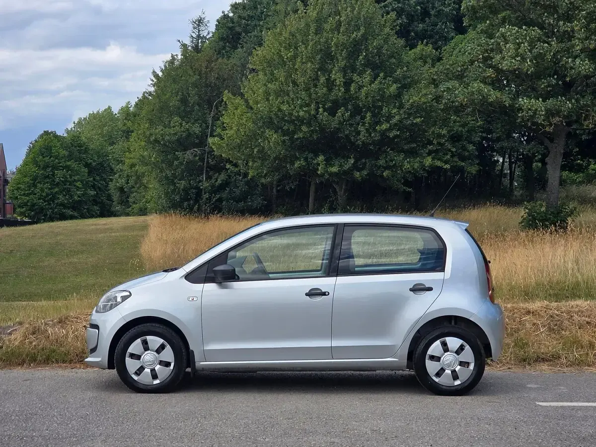 Used VW up! take up! 2015 Silver Hatchback