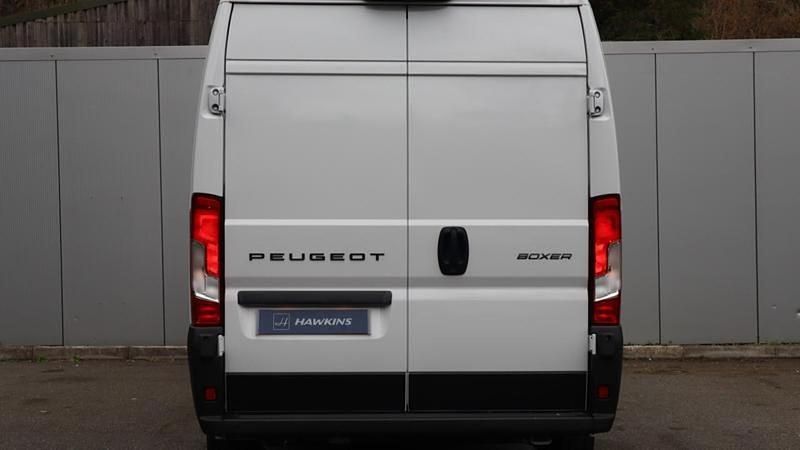 White Used 2024 Peugeot Boxer Van | £21,999 (Super price) - Image 1/4