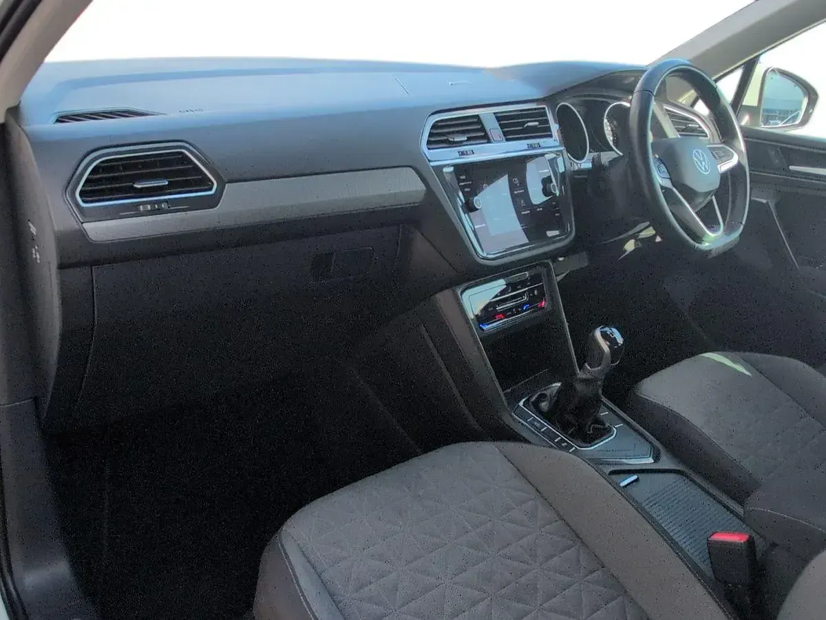 Used VW Tiguan Life 150 HP (110 kW) 2022 White SUV
