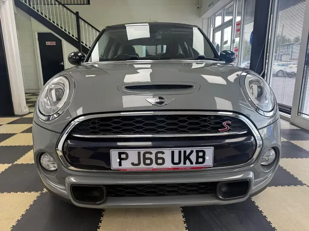 Used Mini Cooper S Hatch 192 HP (141 kW) 2016 Grey Hatchback