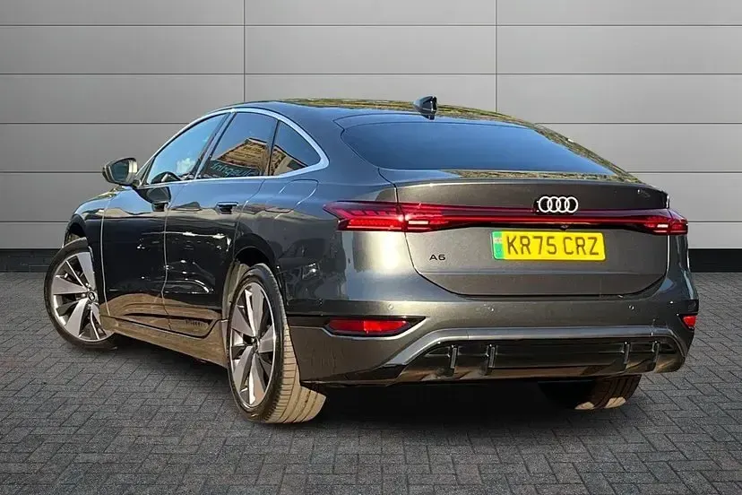 Used Audi A6 e-tron S-Line 207 kW (282 HP) 2025 Daytona grey Hatchback