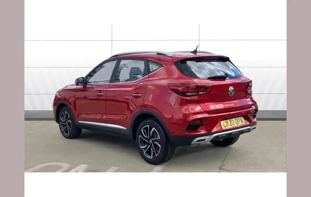 Used MG ZS Exclusive 111 HP (81 kW) 2023 Red SUV