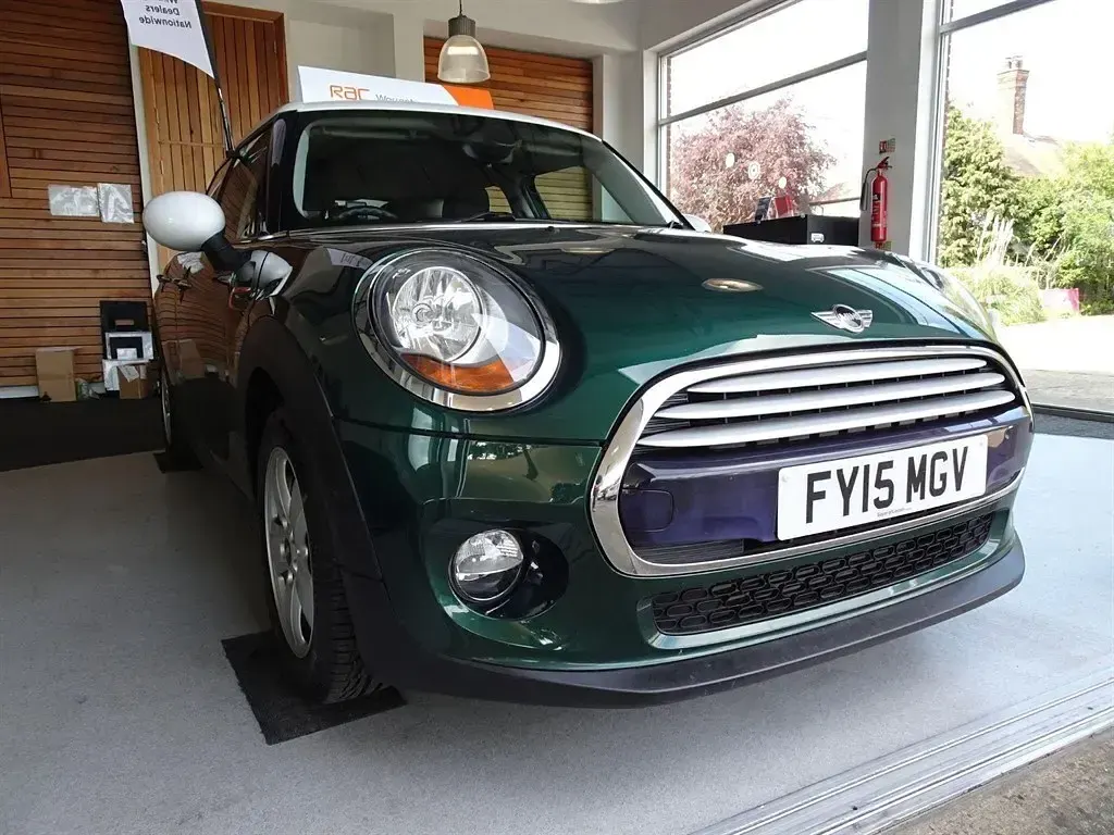 Używany Mini Cooper Hatch 136 KM (100 kW) 2015 Zielony Hatchback