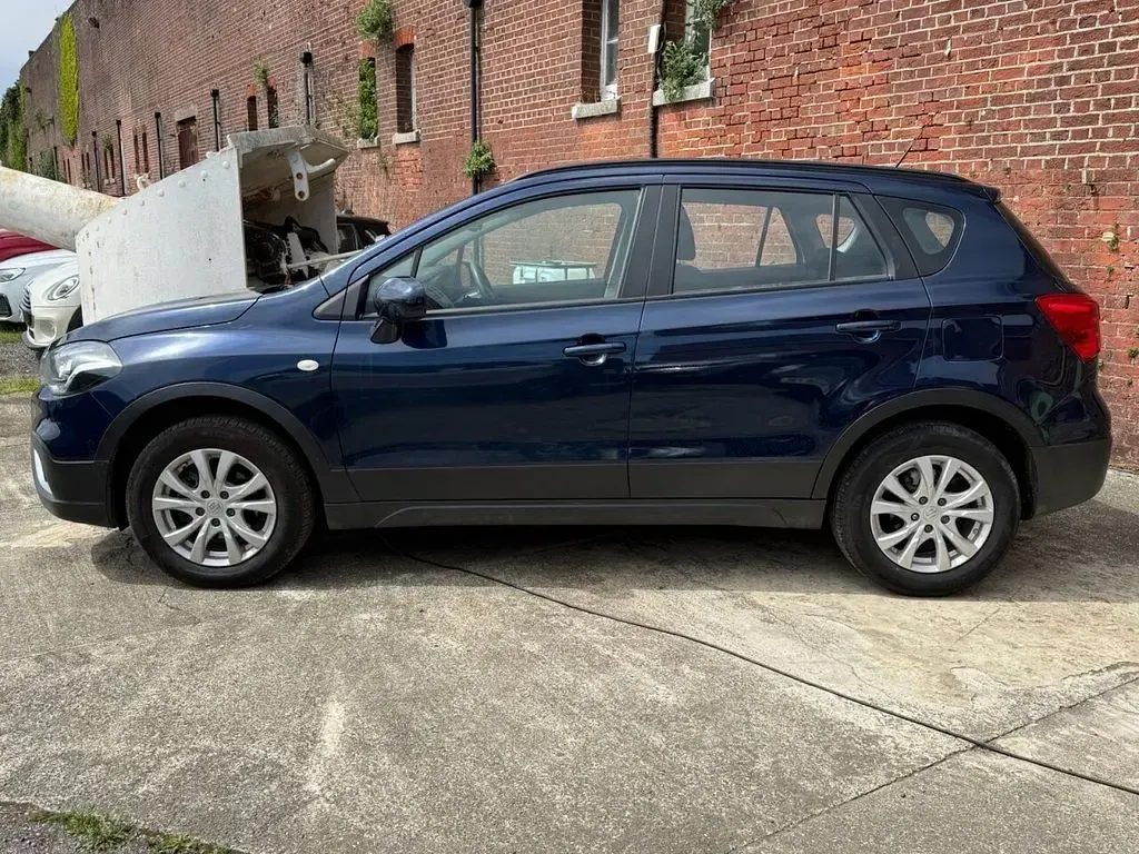Used Suzuki SX4 SZ4 129 HP (94 kW) 2021 Blue SUV