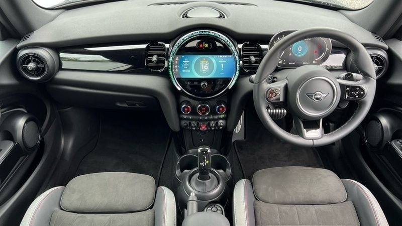 Used Mini Cooper S Sport 176 HP (129 kW) 2023 Black Hatchback