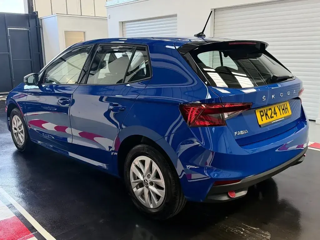 Used Skoda Fabia Comfort 80 HP (58 kW) 2024 Blue Hatchback