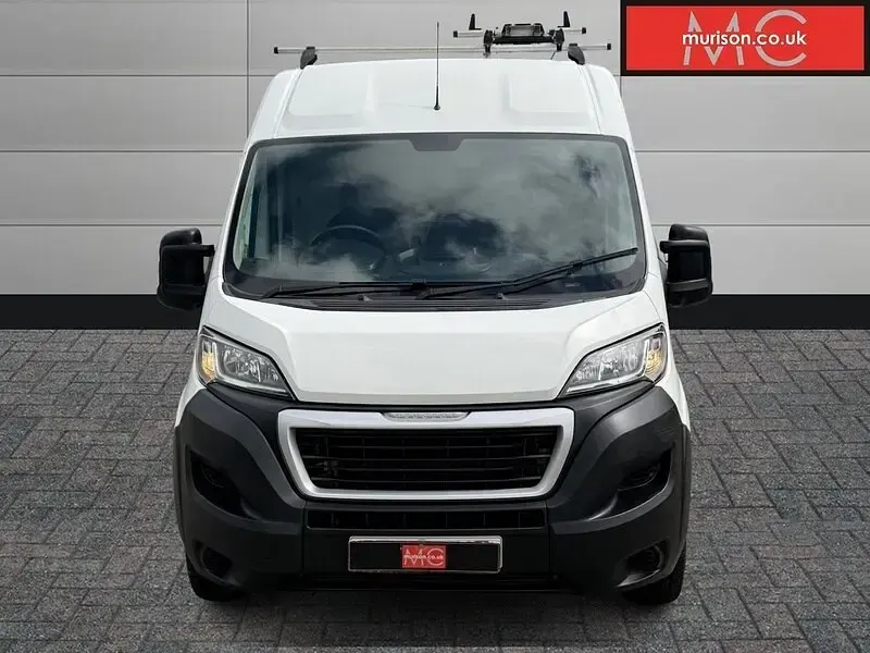 Used Peugeot Boxer 140 HP (102 kW) 2020 White Van