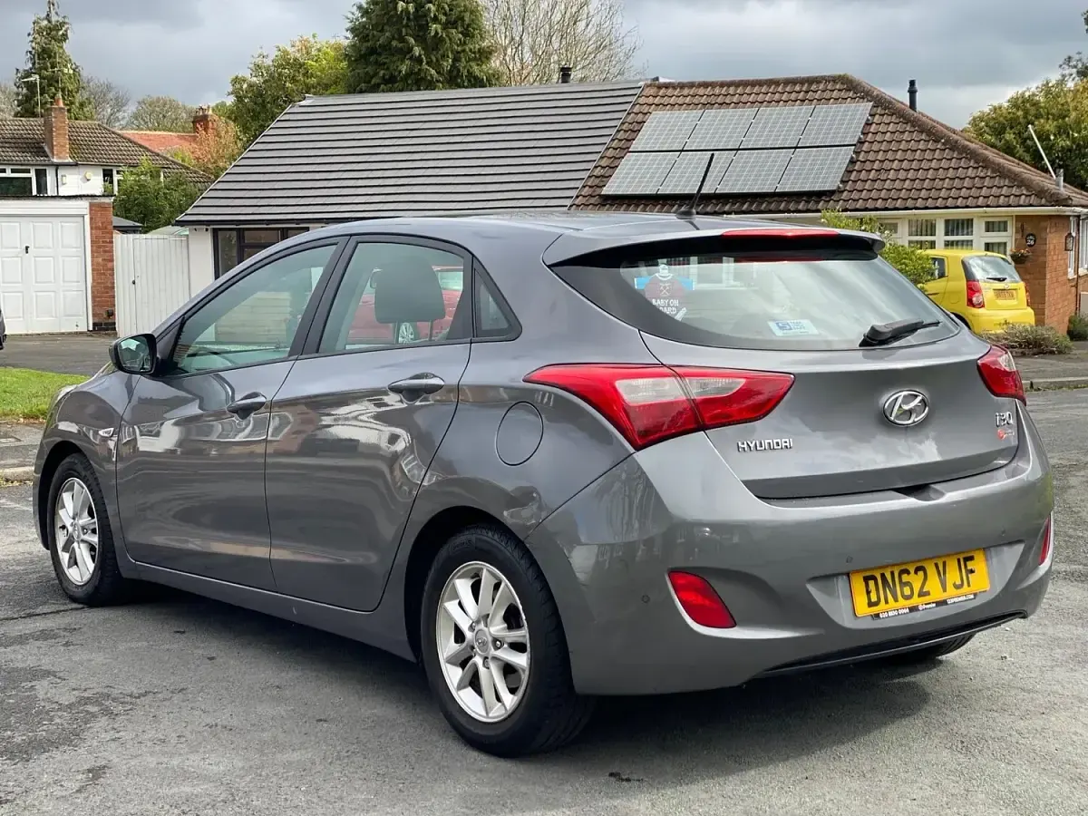 Used Hyundai i30 Active 120 HP (88 kW) 2013 Grey Hatchback