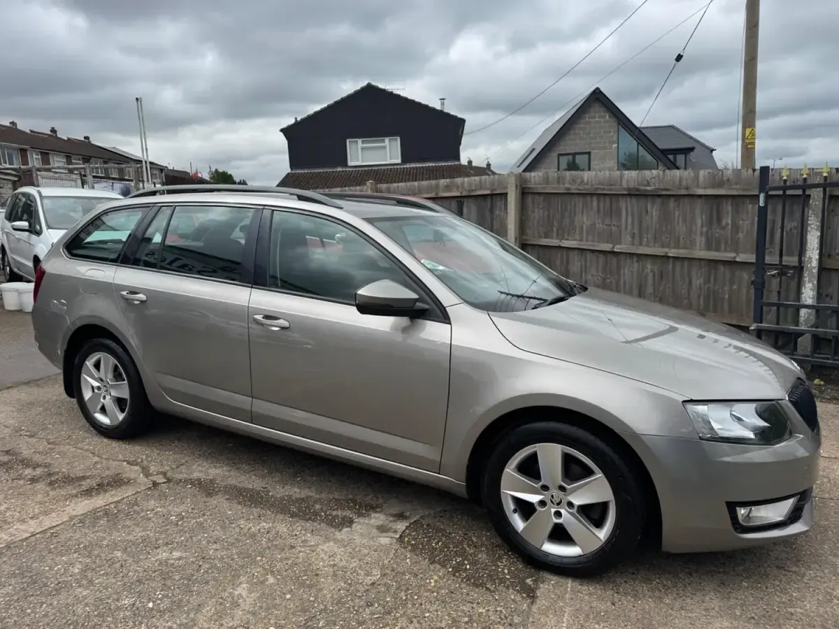 Używany Skoda Octavia SE 110 KM (80 kW) 2016 Beżowy Kombi