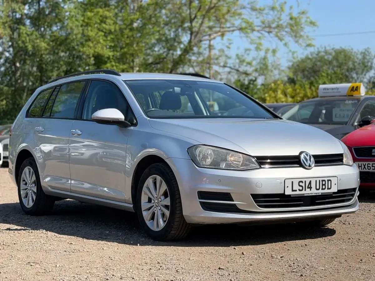 Begagnad VW Golf VII SE 2014 Silver Kombi