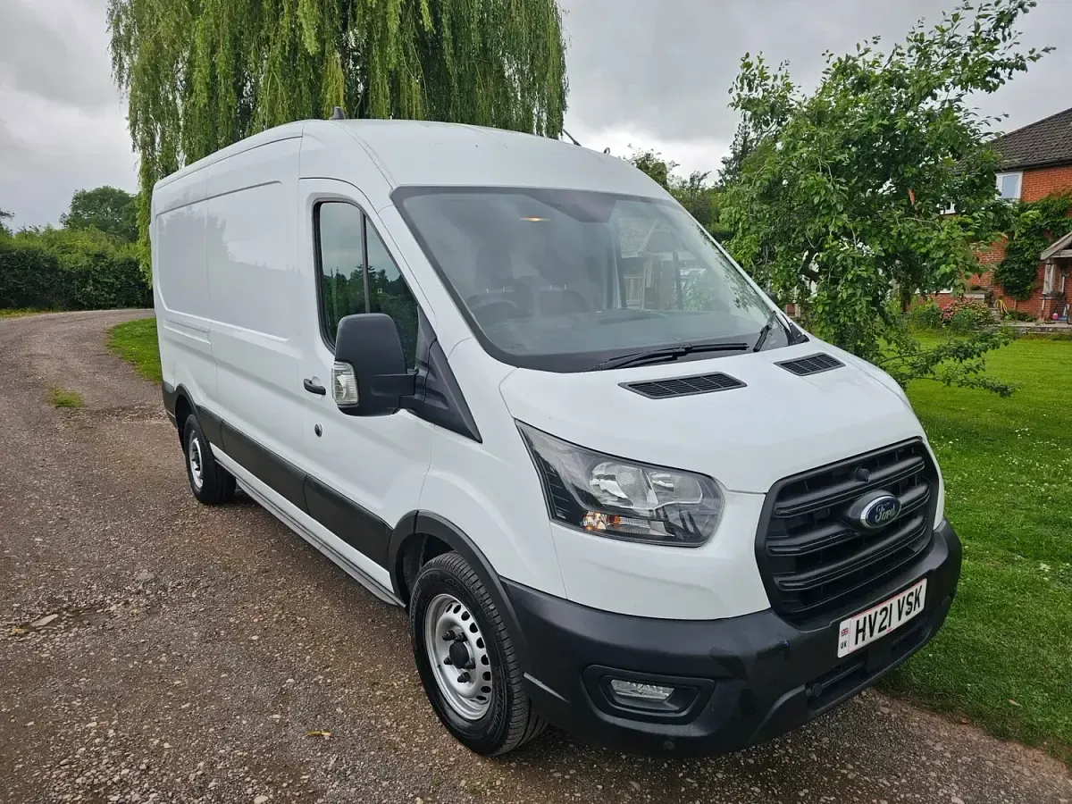 Used Ford Transit 130 HP (95 kW) 2021 White Van