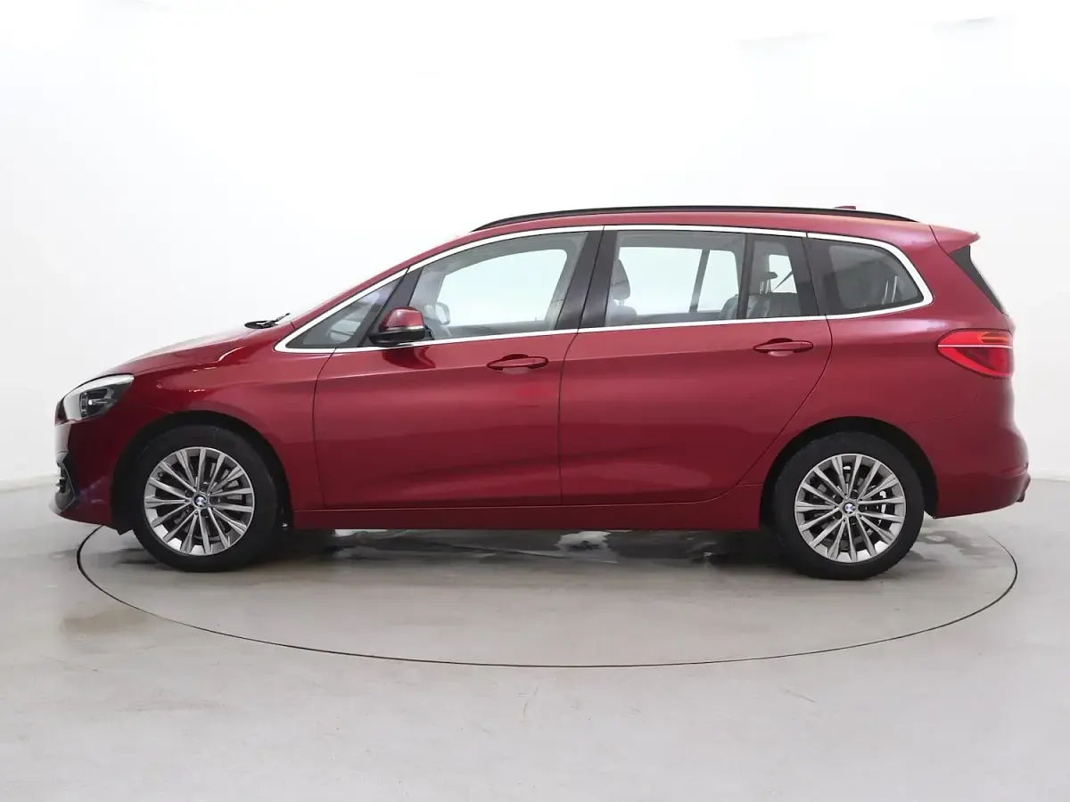Used BMW 220 Luxury Line 2019 Red Estate