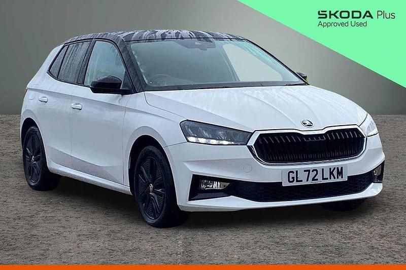 Used Skoda 110 R Colour Edition 81 HP (59 kW) 2023 Candy white black magic pearl effect Hatchback