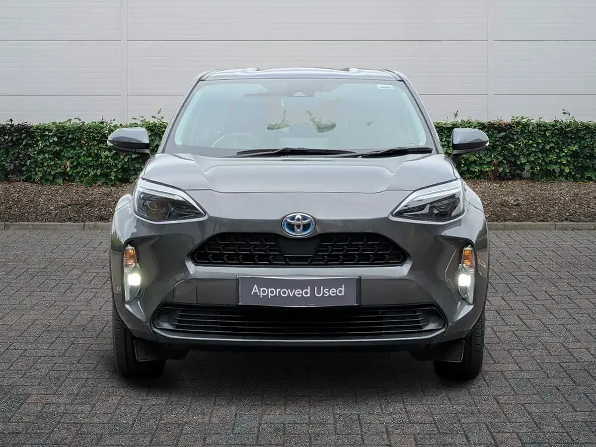 Used Toyota Yaris Hybrid 2023 Grey Estate