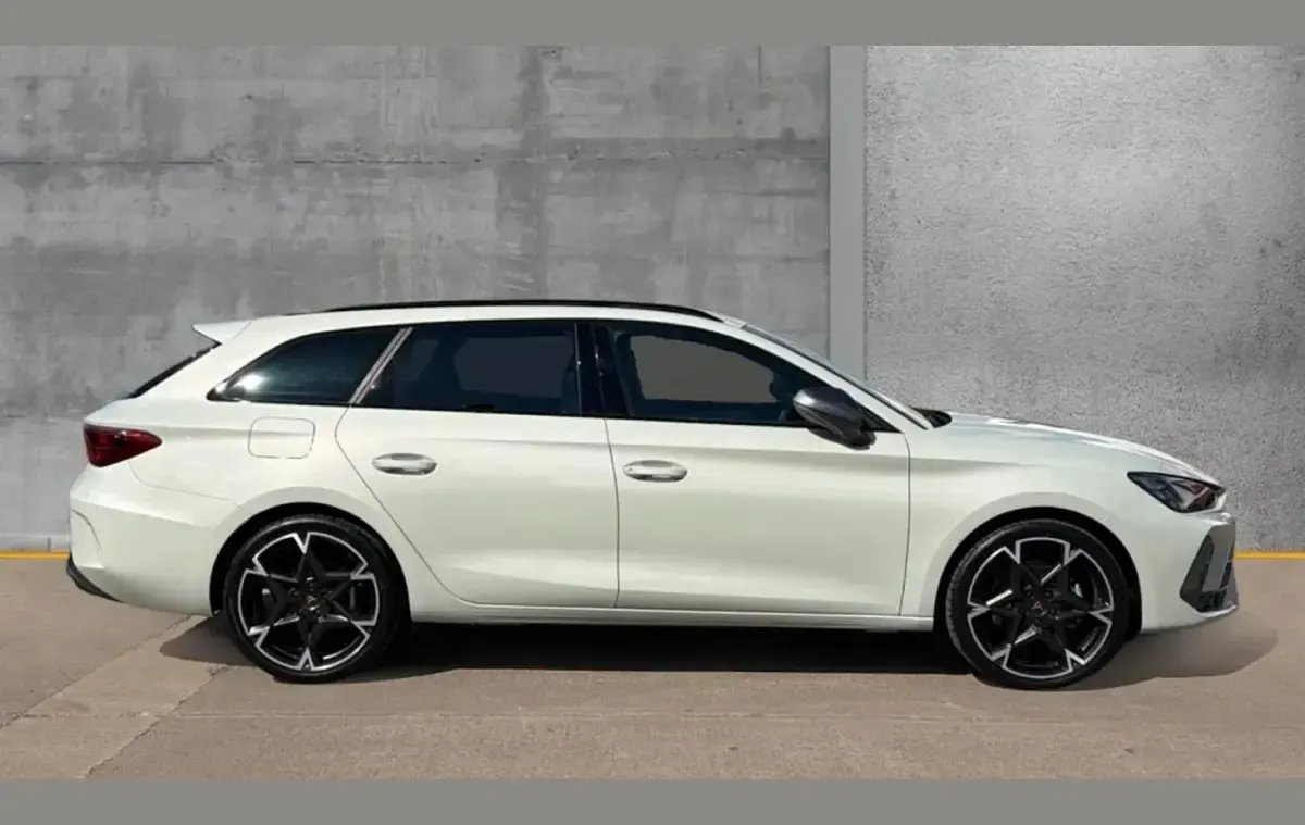 Used Cupra Leon 147 HP (108 kW) 2026 Grey Estate
