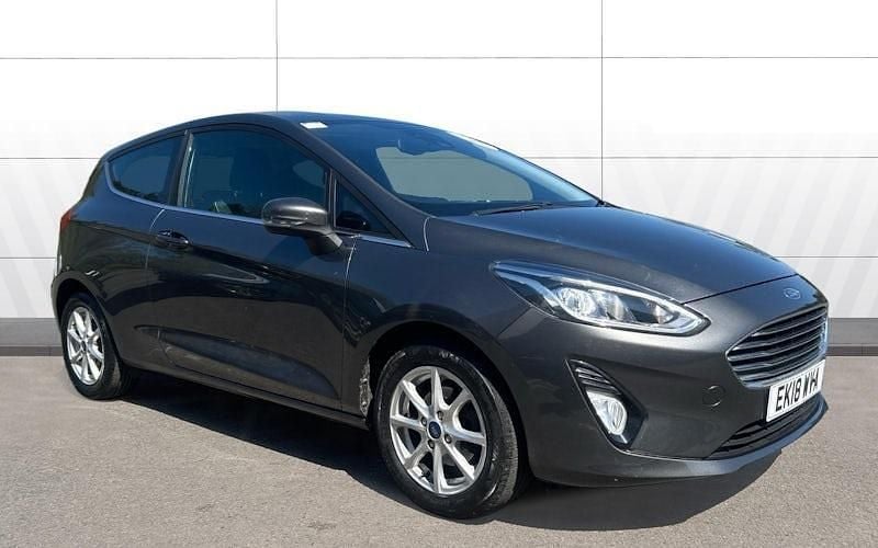 Usado Ford Fiesta Zetec 101 HP (74 kW) 2018 Citadino