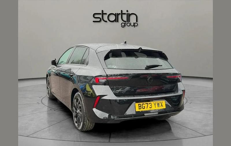 Used Vauxhall Astra S 128 HP (94 kW) 2023 Black Hatchback
