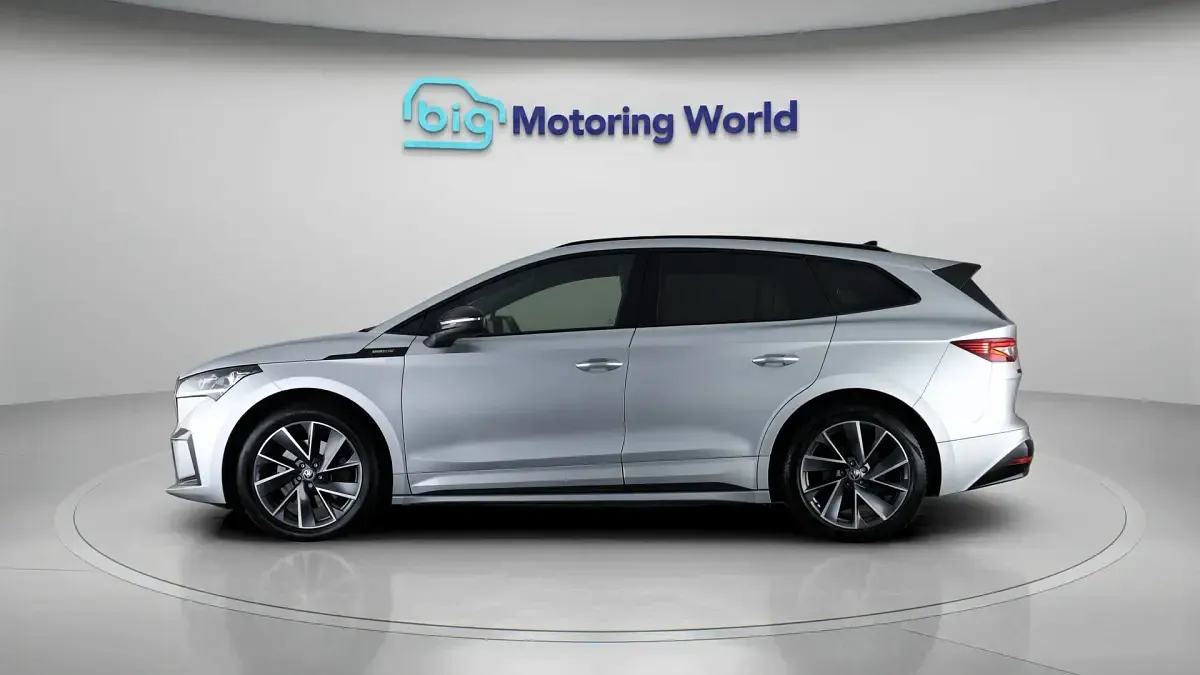Used Skoda Enyaq iV SportlinePlus 210 kW (286 HP) 2024 Silver SUV