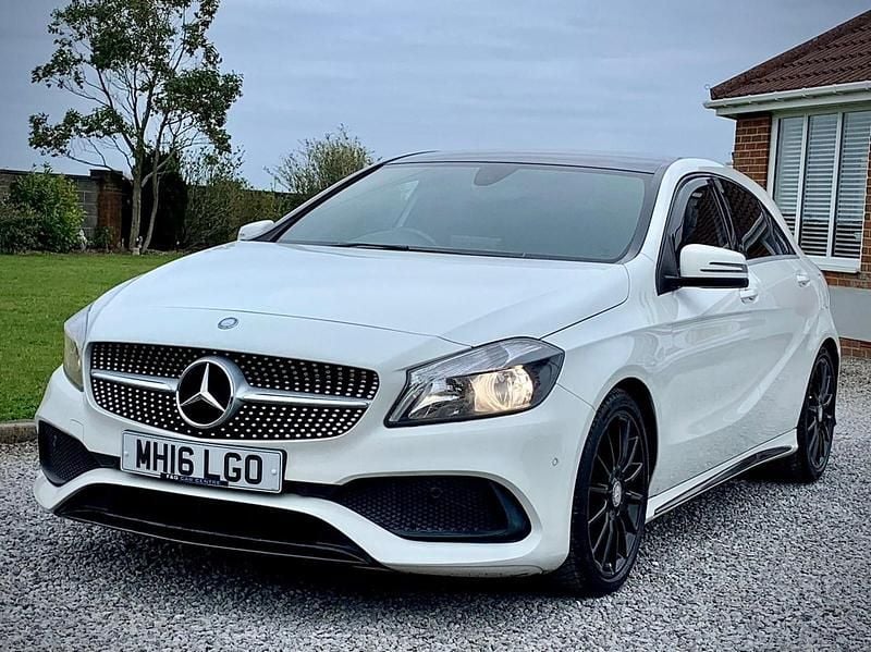 Used Mercedes A180 Executive 2016 White Hatchback