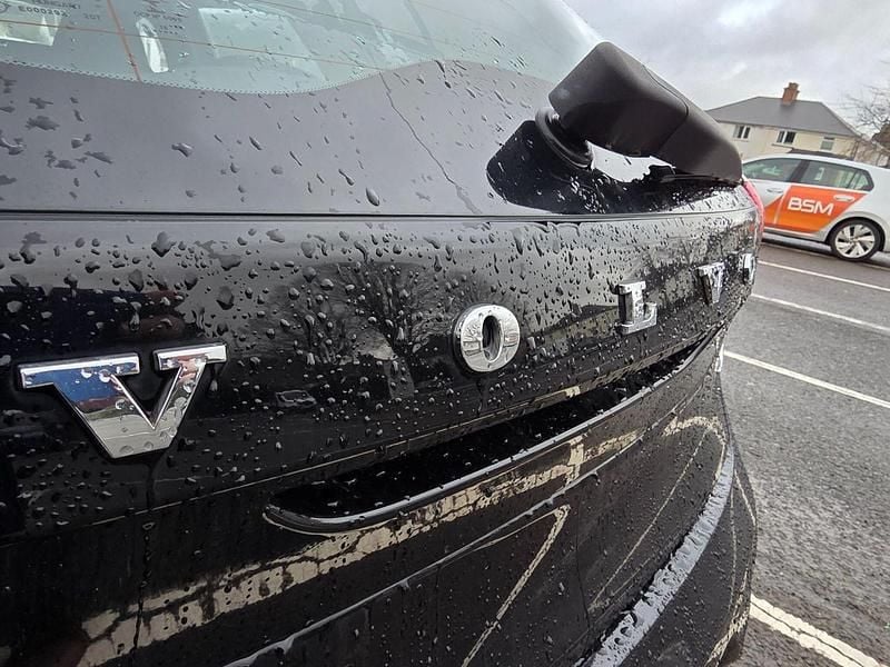 Used Volvo V40 SE 118 HP (86 kW) 2016 Black Hatchback