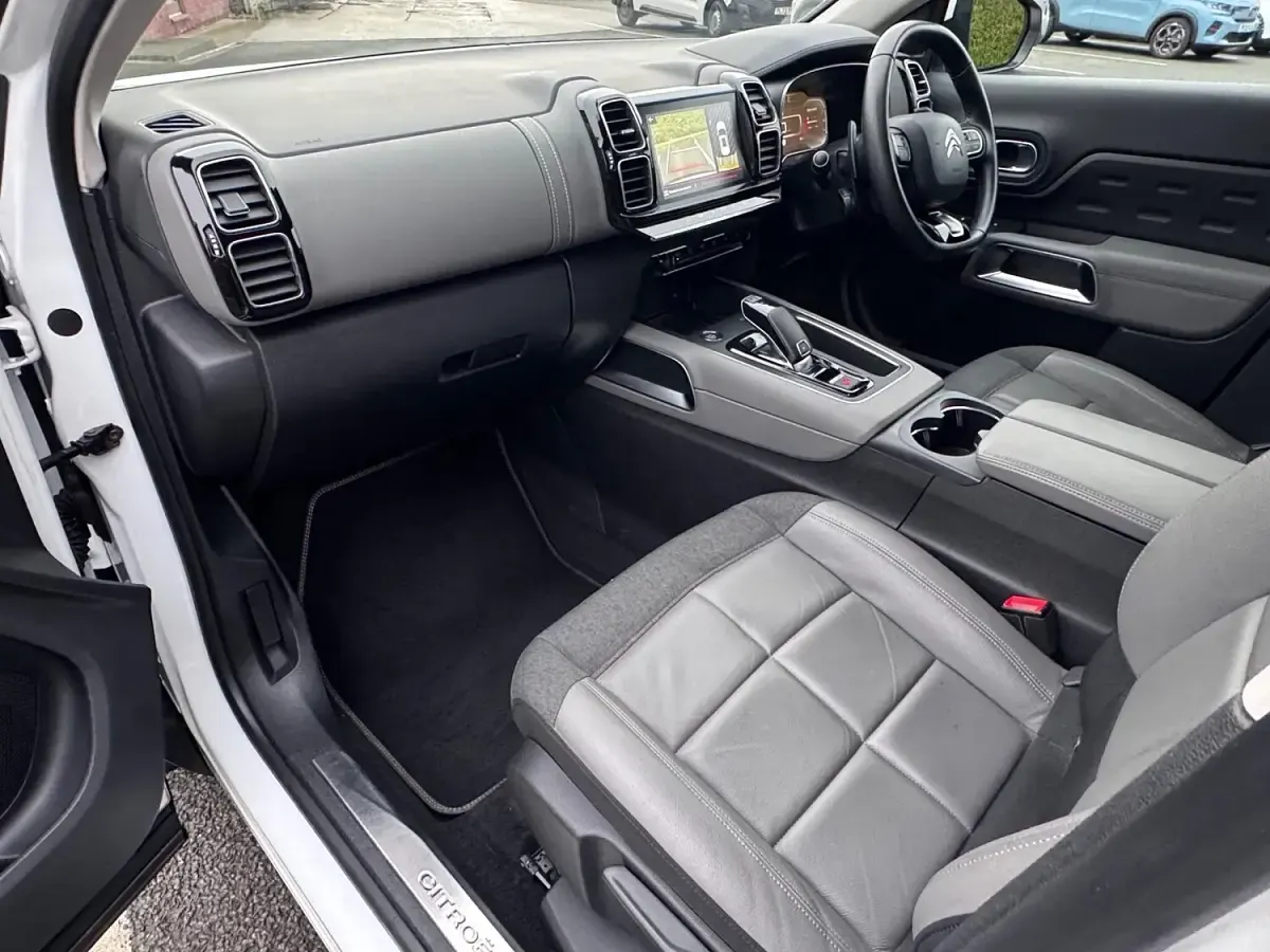 Used Citroën C5 Flair 2020 White Hatchback