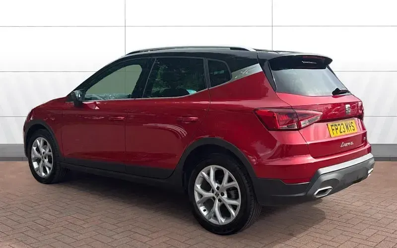Used Seat Arona FR 110 HP (80 kW) 2023 Red SUV