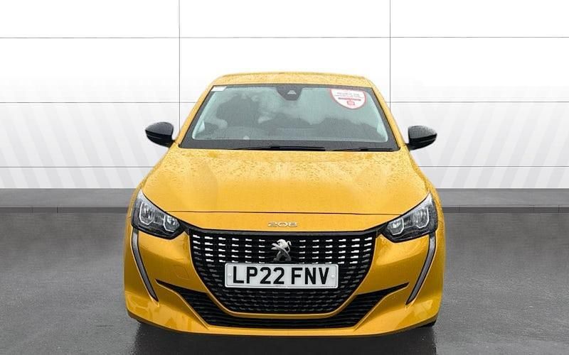 Used Peugeot 208 Allure Premium 102 HP (75 kW) 2022 Yellow Hatchback