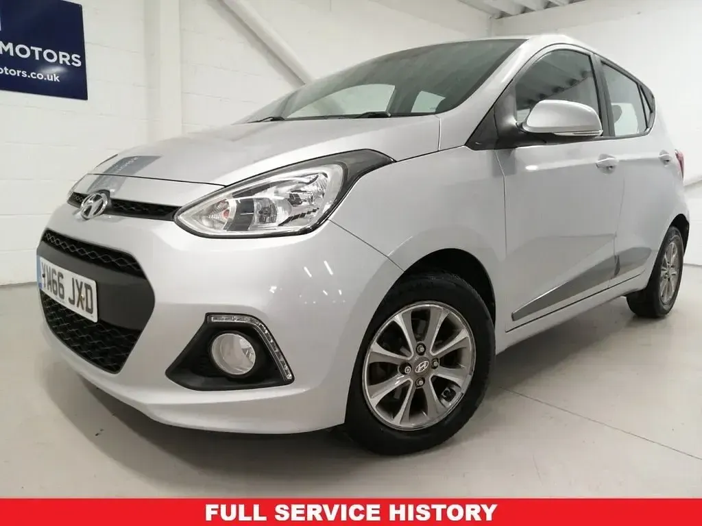 Używany Hyundai i10 Premium 87 KM (63 kW) 2016 Szary Hatchback