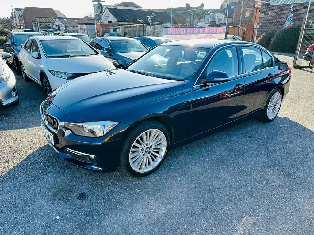 Used BMW 320 Luxury Line 2013 Blue Sedan