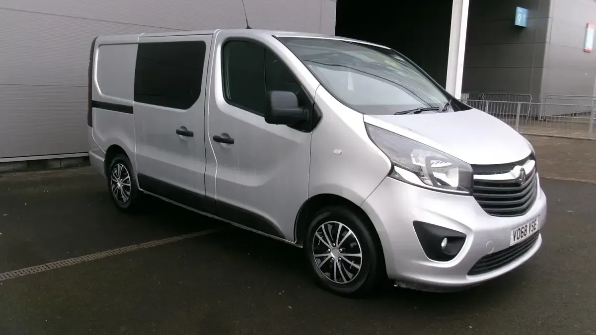 Used Vauxhall Vivaro Sportive 125 HP (91 kW) 2018 Silver MPV