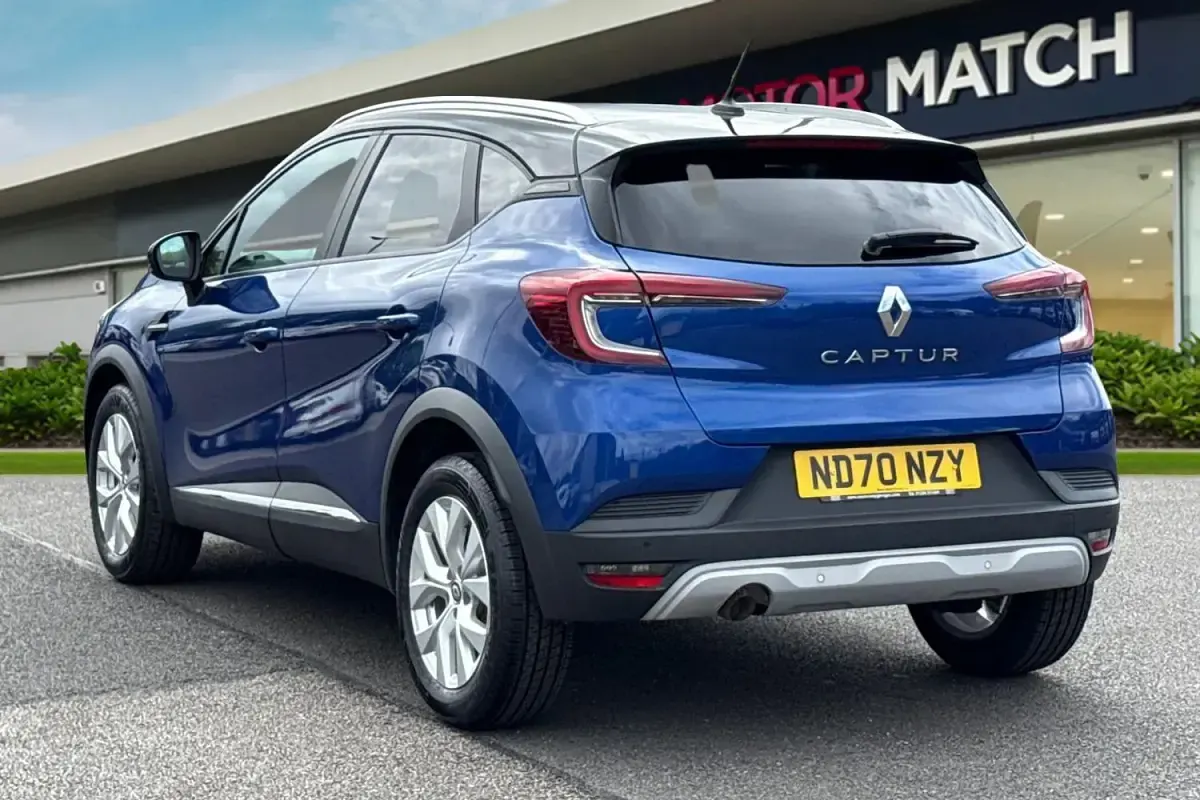 Used Renault Captur Iconic 2020 Blue SUV