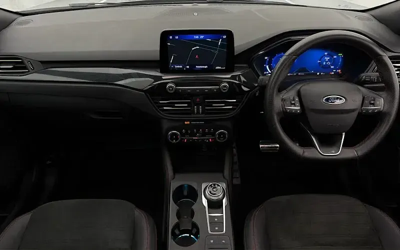 Used Ford Kuga ST-Line X 190 HP (139 kW) 2023 Silver SUV