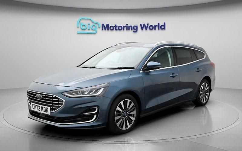 Begagnad Ford Focus Titanium 155 HK (114 kW) 2022 Blå Kombi