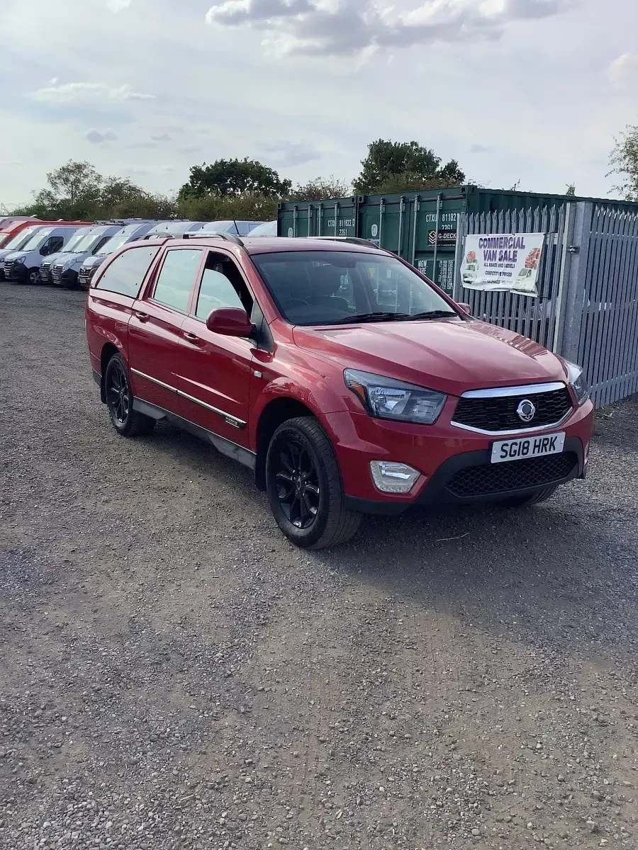 Used SsangYong Musso 181 HP (133 kW) 2018 Red Pickup