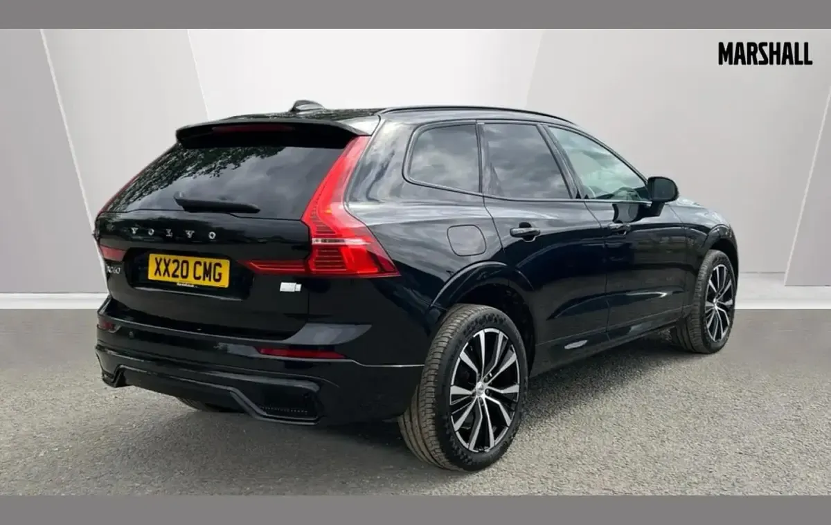 Usado Volvo XC60 Ultimate 455 HP (334 kW) 2022 Preto SUV