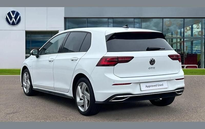 Used VW Golf VIII GTE 241 HP (177 kW) 2022 White Hatchback