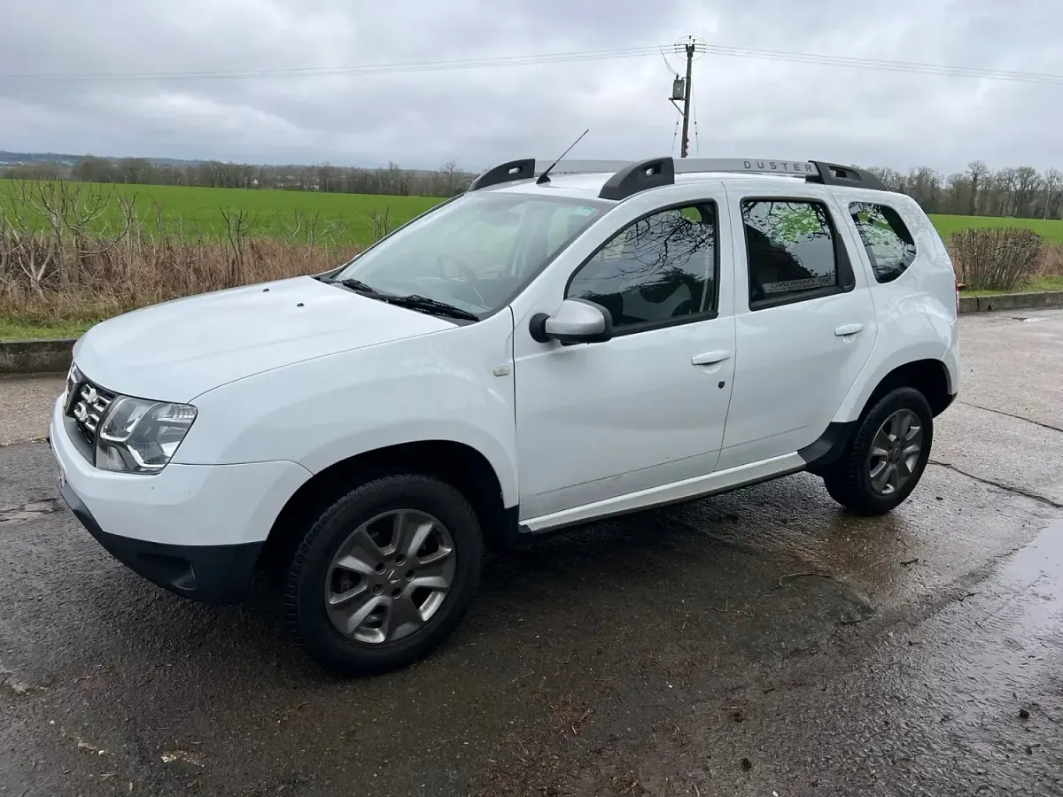 Used Dacia Duster 125 HP (91 kW) 2018 White Hatchback
