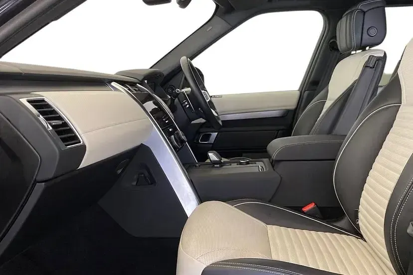 Used Land Rover Discovery HSE Dynamic 360 HP (264 kW) 2023 Carpathian grey SUV