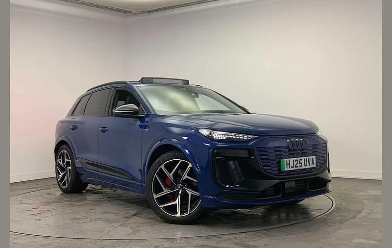 Blue Used 2025 Audi Q6 e-tron Advanced SUV | £57,900 (Super price) - Image 1/4