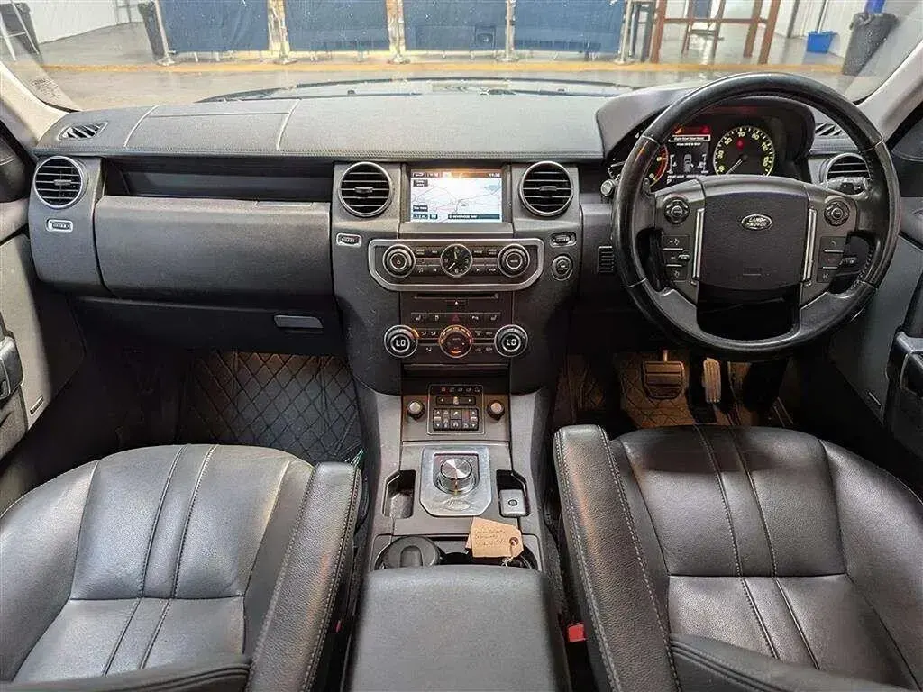 Used Land Rover Discovery 4 Graphite 2016 Black SUV