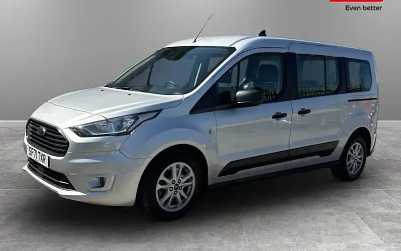 Used Ford Tourneo Zetec 120 HP (88 kW) 2021 Estate