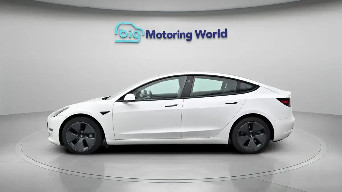 Used Tesla Model 3 Long Range AWD 366 kW (498 HP) 2021 White Sedan