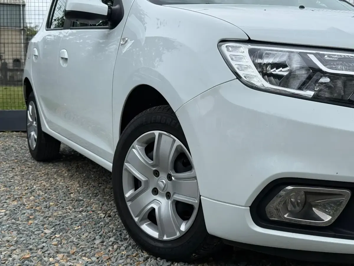 Gebraucht Dacia Sandero Comfort 2020 Weiß Kleinwagen